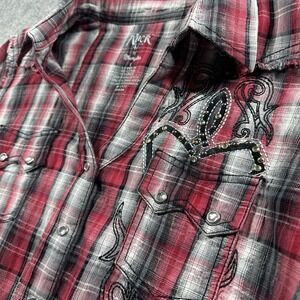 Wrangler Rock 47‎ Western Shirt Women L Pearl Snap Plaid Embellished Rodeo